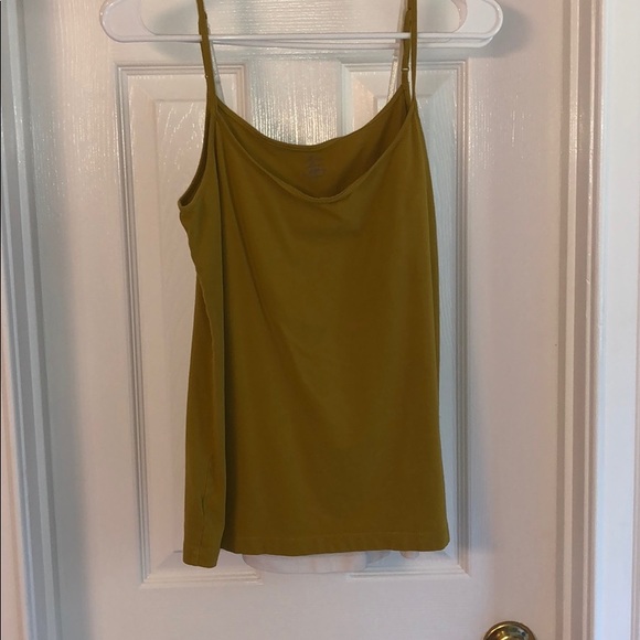 Bundle of 3 tank tops - Picture 6 of 7